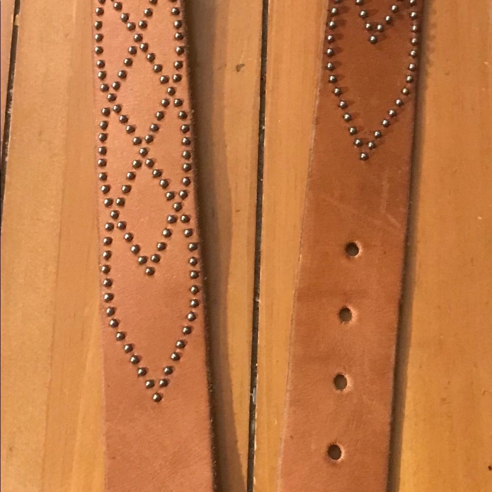 Old Navy Genuine Leather Studded M Belt - Picture 5 of 8